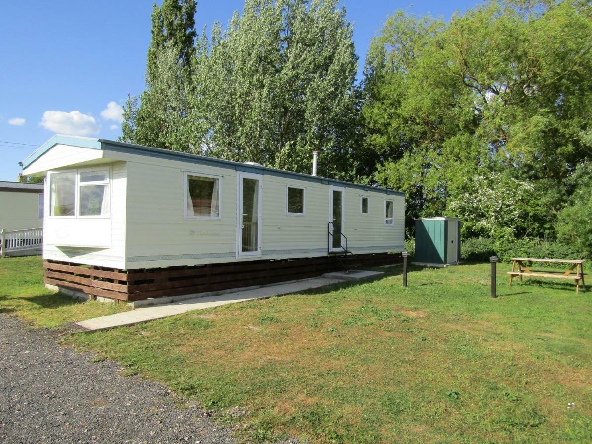 Fenlake Holiday Accommodation Metheringham Ngoại thất bức ảnh