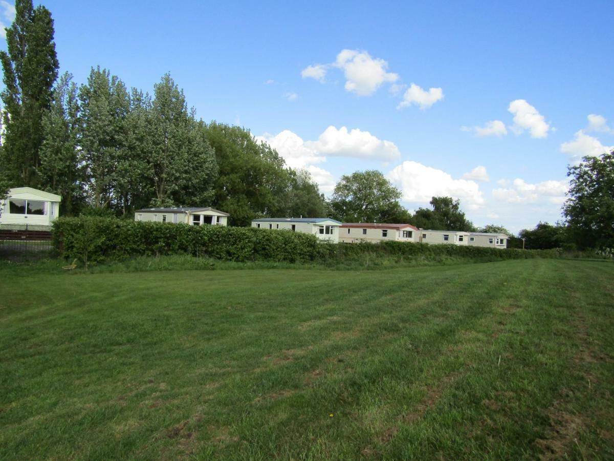 Fenlake Holiday Accommodation Metheringham Ngoại thất bức ảnh